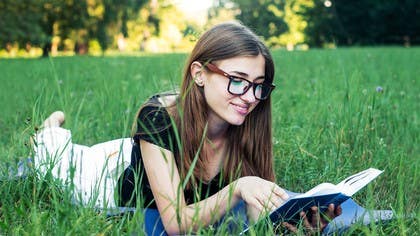 How to Read Books Again